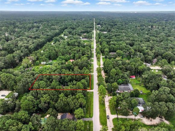 25515 Cambridge Boulevard New Caney, TX House Active - Photo 1 of 19. Opens carousel modal