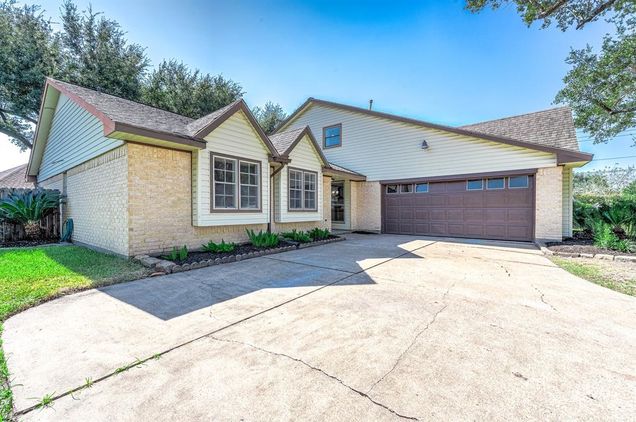 2543 Willow Drive Stafford, TX House Sold - Photo 1 of 1. Opens carousel modal
