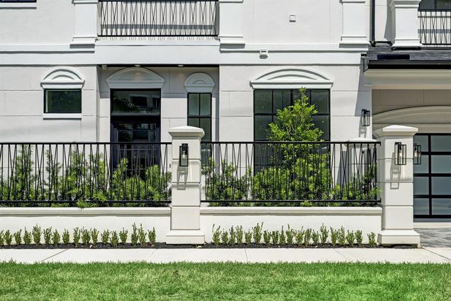 6602 Wanita Place Unit A Houston, TX Townhouse Sold - Photo 1 of 1. Opens carousel modal