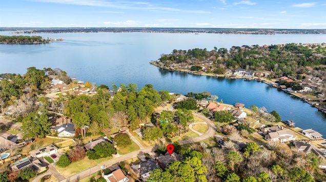 117 Lake View Circle