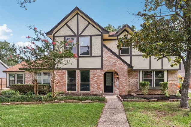 8110 Dorrcrest Lane