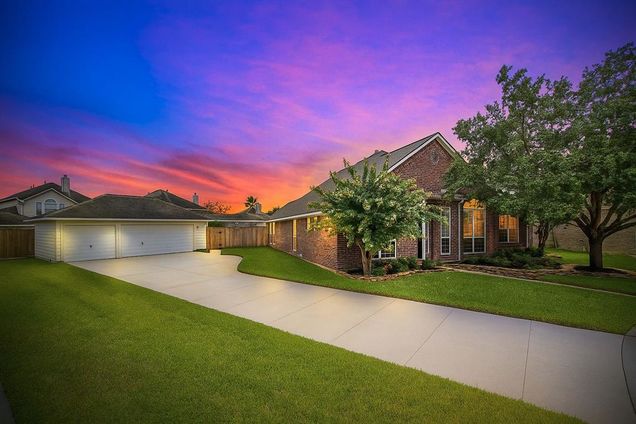 19103 Canyon Vista Court Tomball, TX House Active - Photo 1 of 41. Opens carousel modal