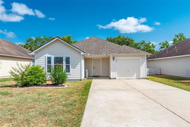 5007 Abbie Lane Dickinson, TX House Sold - Photo 1 of 1. Opens carousel modal