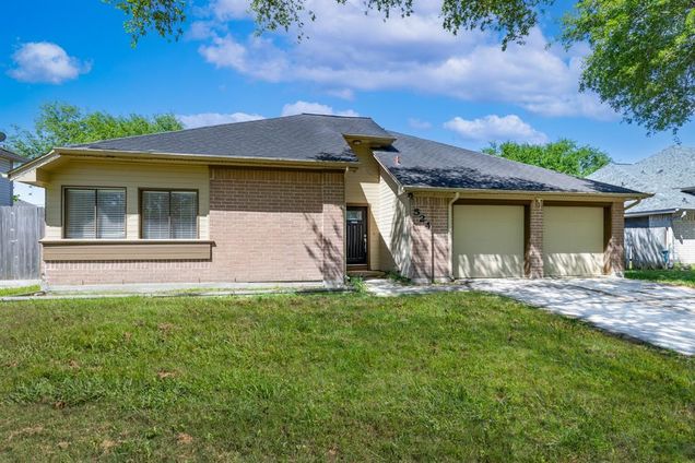 524 Hunters Lane Dickinson, TX House Sold - Photo 1 of 1. Opens carousel modal