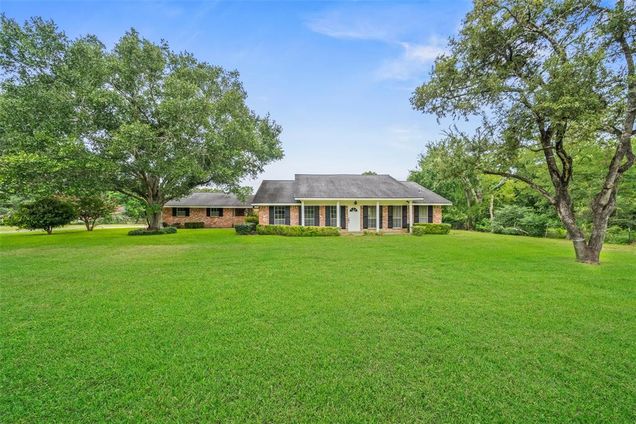 204 Wade Road