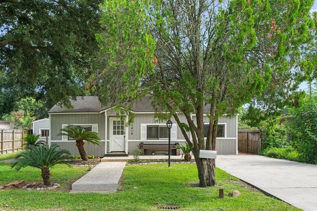 7418 Oscar Drive Deer Park, TX Multifamily Active - Photo 1 of 47. Opens carousel modal