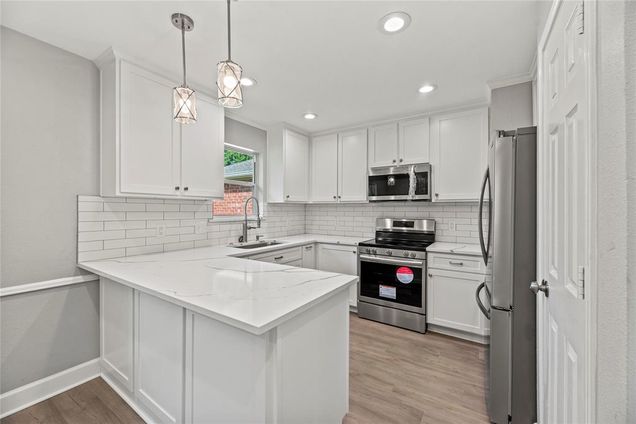 3031 Jenny Drive