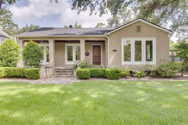 814 W 41st Street Houston, TX House Active - Photo 1 of 33. Opens carousel modal