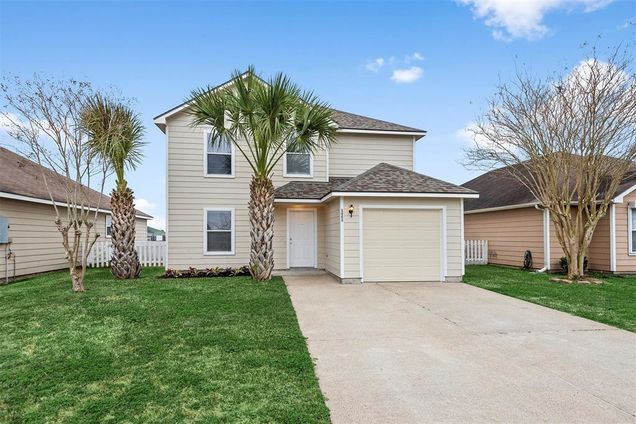 5065 Hauna Lane Dickinson, TX House Sold - Photo 1 of 1. Opens carousel modal