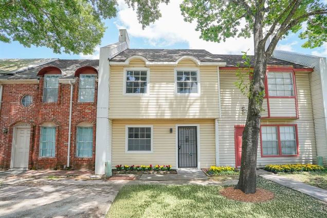 1255 Witte Road Unit 17