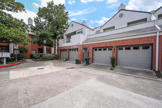 2656 Bering Drive