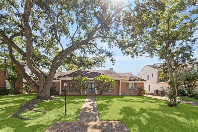 13707 Tosca Lane Houston, TX House Sold - Photo 1 of 1. Opens carousel modal