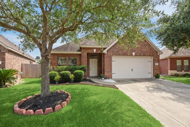 919 E Tide Bay Circle Katy, TX House Active - Photo 1 of 25. Opens carousel modal