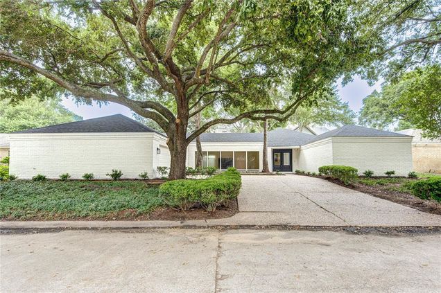 318 Commodore Way Houston, TX House Sold - Photo 1 of 1. Opens carousel modal