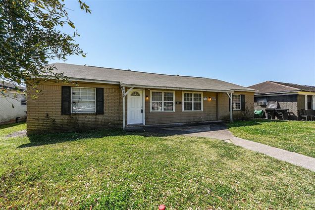 4220 Dawson Lane Houston, TX House Sold - Photo 1 of 1. Opens carousel modal
