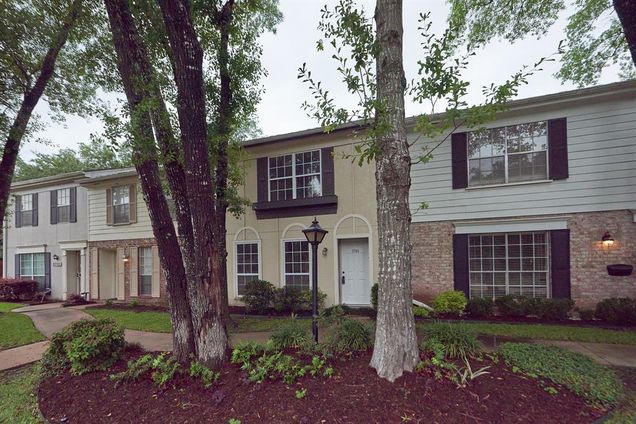 9706 Westview Drive Unit 3 Houston, TX Townhouse Sold - Photo 1 of 1. Opens carousel modal