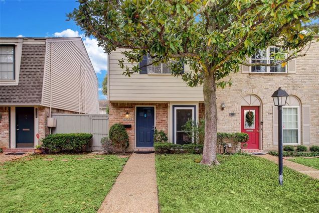 6314 Chevy Chase Drive Unit 7 Houston, TX Townhouse Sold - Photo 1 of 1. Opens carousel modal