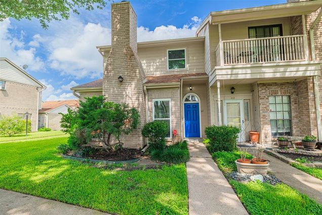 800 Country Place Drive Unit 601 Houston, TX Townhouse Active - Photo 1 of 24. Opens carousel modal