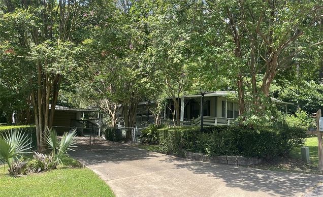 149 Hickory Hollow