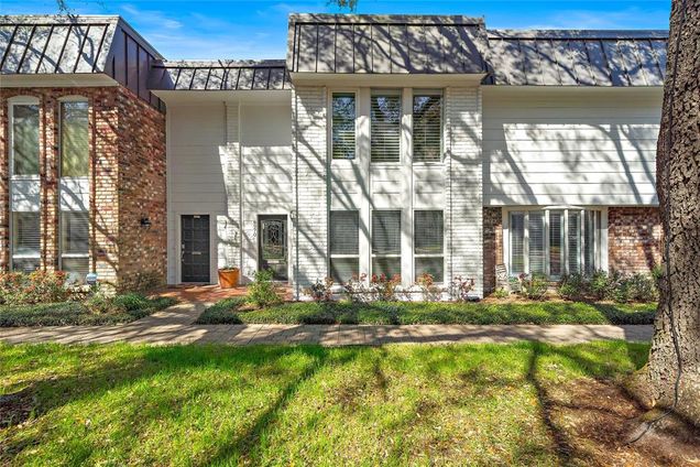 8970 Chatsworth Drive Houston, TX Townhouse Sold - Photo 1 of 1. Opens carousel modal