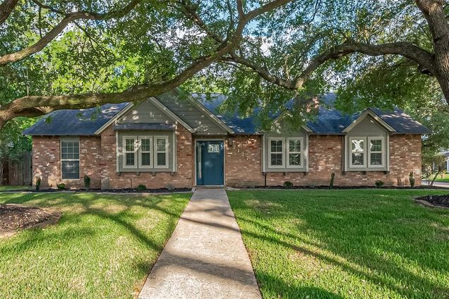 2127 Briargreen Drive Houston, TX House Active - Photo 1 of 23. Opens carousel modal