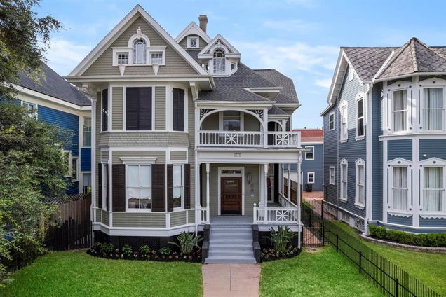 1722 Church Street