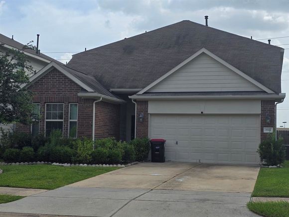 5951 Carpenters Cove Lane