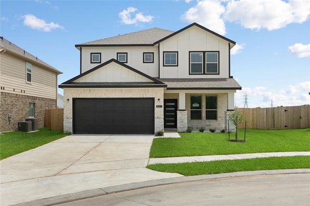431 Kendall Crest Drive Alvin, TX House Active - Photo 1 of 41. Opens carousel modal