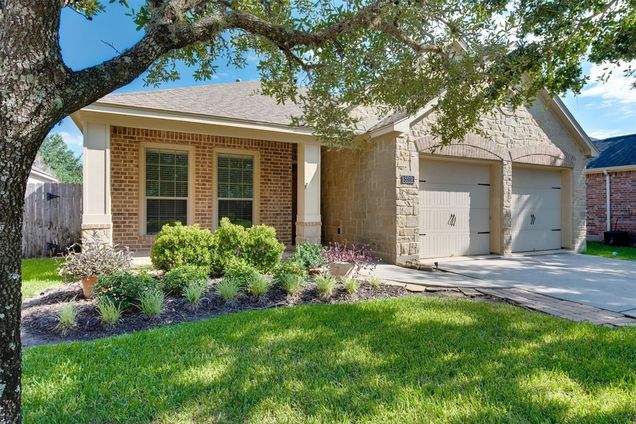 5519 Stoneridge Court Rosenberg, TX House Sold - Photo 1 of 1. Opens carousel modal