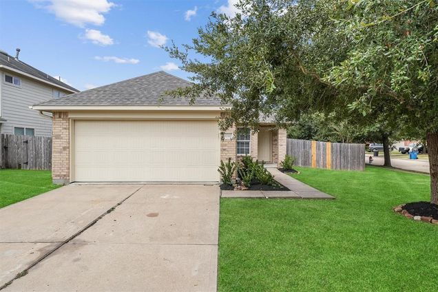6735 Haven Forest Lane Richmond, TX House Sold - Photo 1 of 1. Opens carousel modal