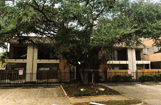1818 Augusta Drive Unit 21
