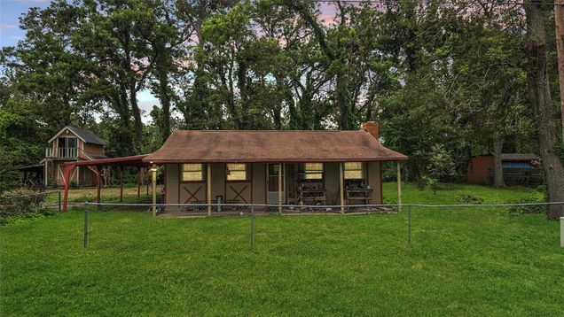 308 Igloo Lane Angleton, TX House Sold - Photo 1 of 1. Opens carousel modal
