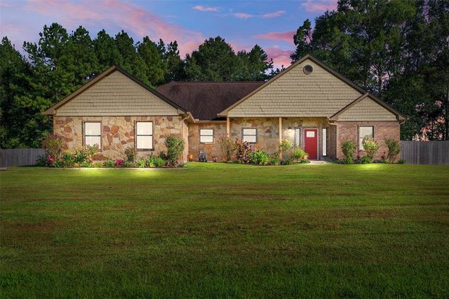 216 White Oak Lane Hudson, TX House Sold - Photo 1 of 1. Opens carousel modal