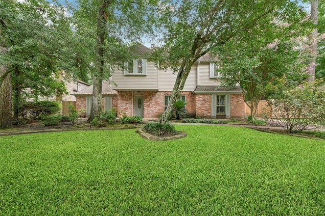 13 Woodhaven Wood Drive