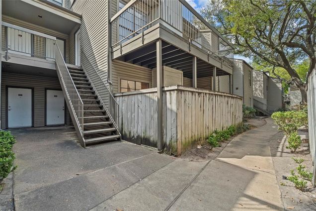 9707 Richmond Avenue Unit 96 Houston, TX Townhouse Sold - Photo 1 of 1. Opens carousel modal