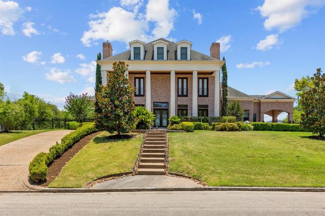 3522 S Parkwood Drive Houston, TX House Sold - Photo 1 of 1. Opens carousel modal