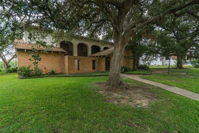 18210 Nassau Bay Drive Nassau Bay, TX House Sold - Photo 1 of 1. Opens carousel modal