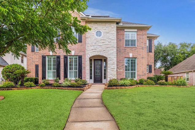 1611 Hill Spring Drive