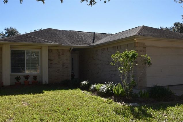 3514 Windbreak Lane Sugar Land, TX House Sold - Photo 1 of 1. Opens carousel modal