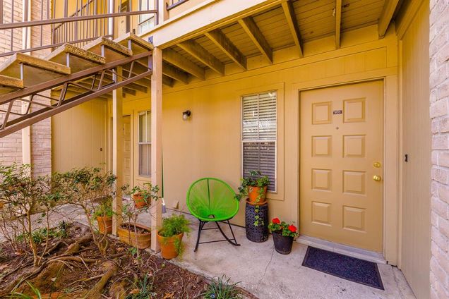 700 Thicket Lane Unit 905 Houston, TX Townhouse Sold - Photo 1 of 1. Opens carousel modal