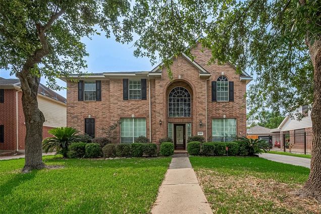 15014 Cabin Run Lane Sugar Land, TX House Active - Photo 1 of 50. Opens carousel modal