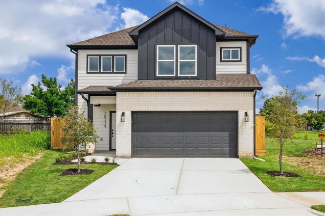 10219 Carmencita Way Houston, TX House Active - Photo 1 of 32. Opens carousel modal