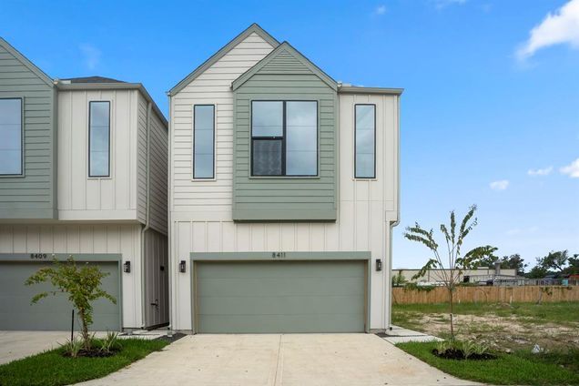 8411 Pech Landing Drive