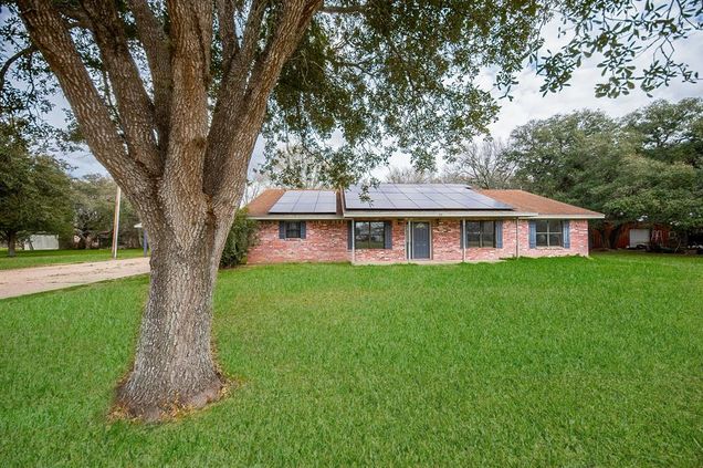 413 S Lavaca