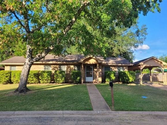 206 Valley Lane Crockett, TX House Active - Photo 1 of 15. Opens carousel modal