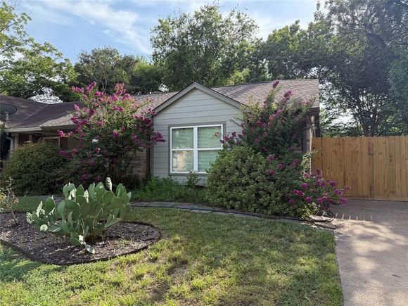 3842 Westmeadow Drive Houston, TX House Active - Photo 1 of 30. Opens carousel modal