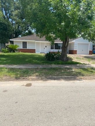6414 Westover Street Houston, TX House Sold - Photo 1 of 1. Opens carousel modal