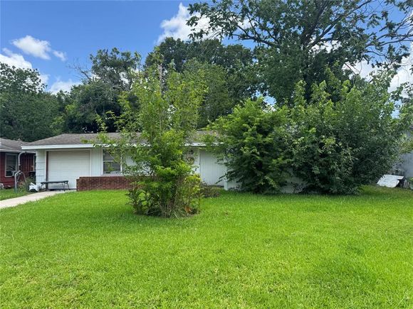 5951 Willow Glen Drive