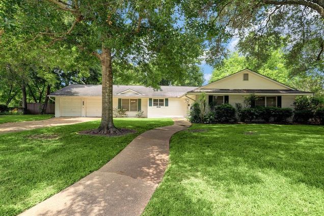 1033 Lindsey Drive Rosenberg, TX House Sold - Photo 1 of 1. Opens carousel modal