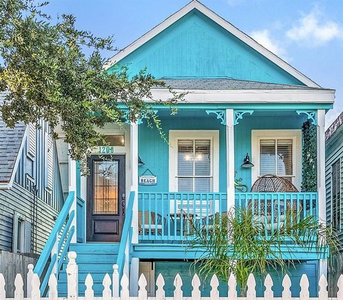 1208 Avenue K Galveston, TX House Active - Photo 1 of 33. Opens carousel modal